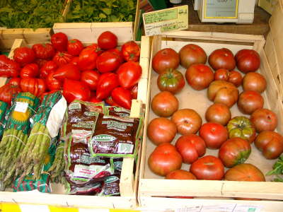 March� de Charonne - Tomaten und Spargel